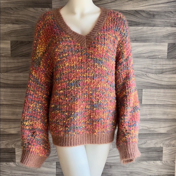 Cozy Multicolor Crew Neck Sweater - Picture 1 of 13